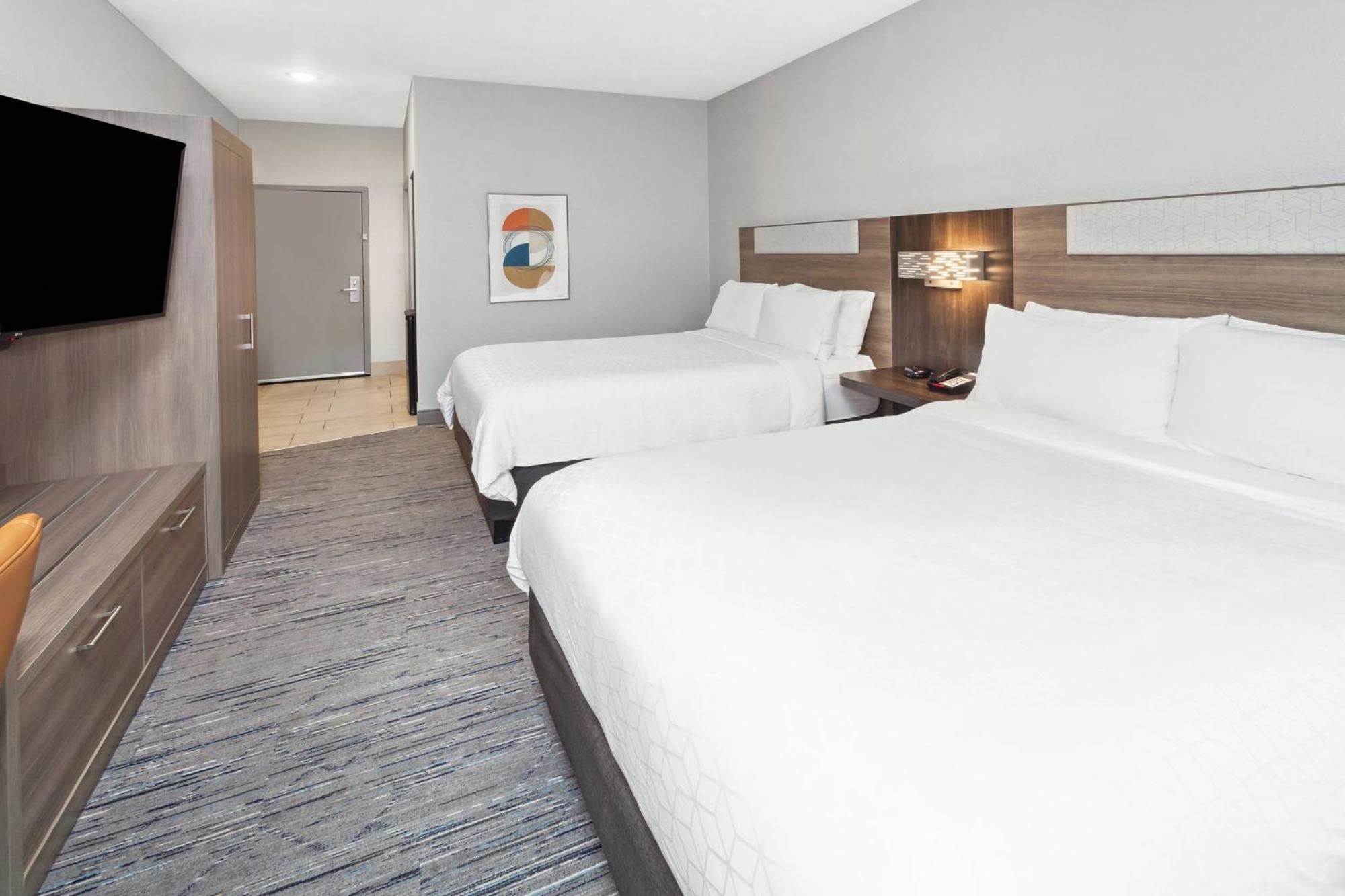 Holiday Inn Express Cleveland Airport - Brook Park By Ihg Eksteriør bilde