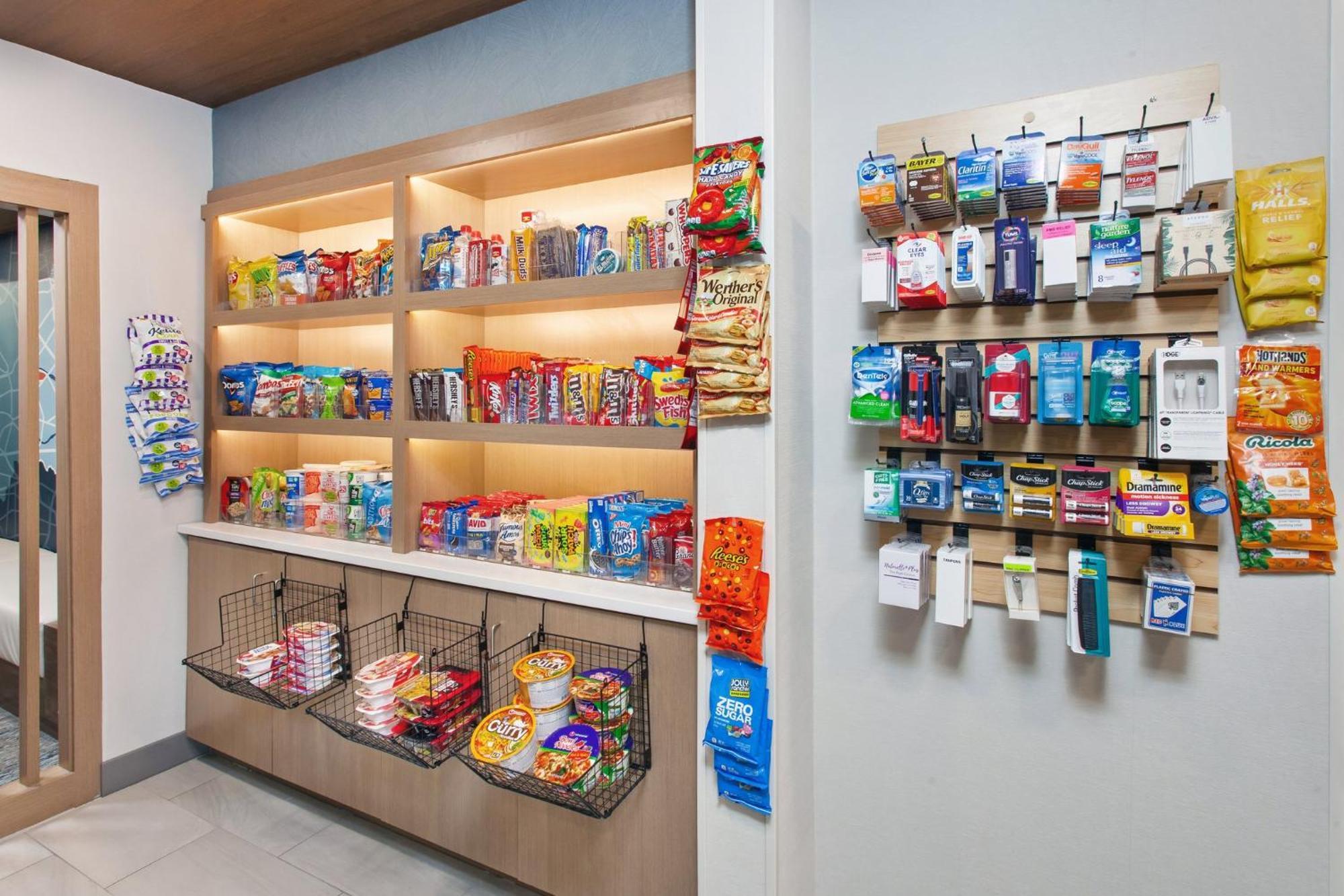 Holiday Inn Express Cleveland Airport - Brook Park By Ihg Eksteriør bilde