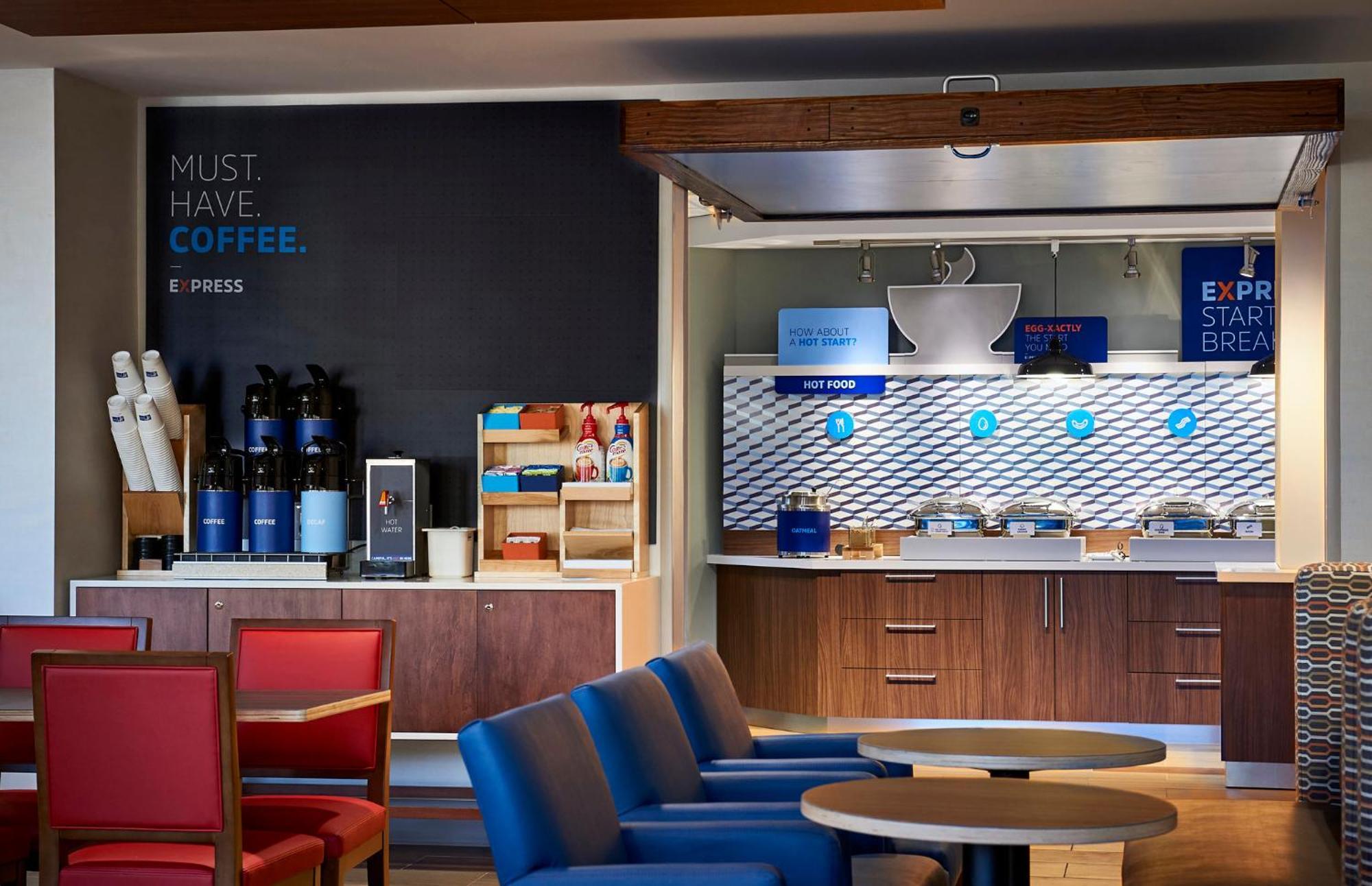 Holiday Inn Express Cleveland Airport - Brook Park By Ihg Eksteriør bilde