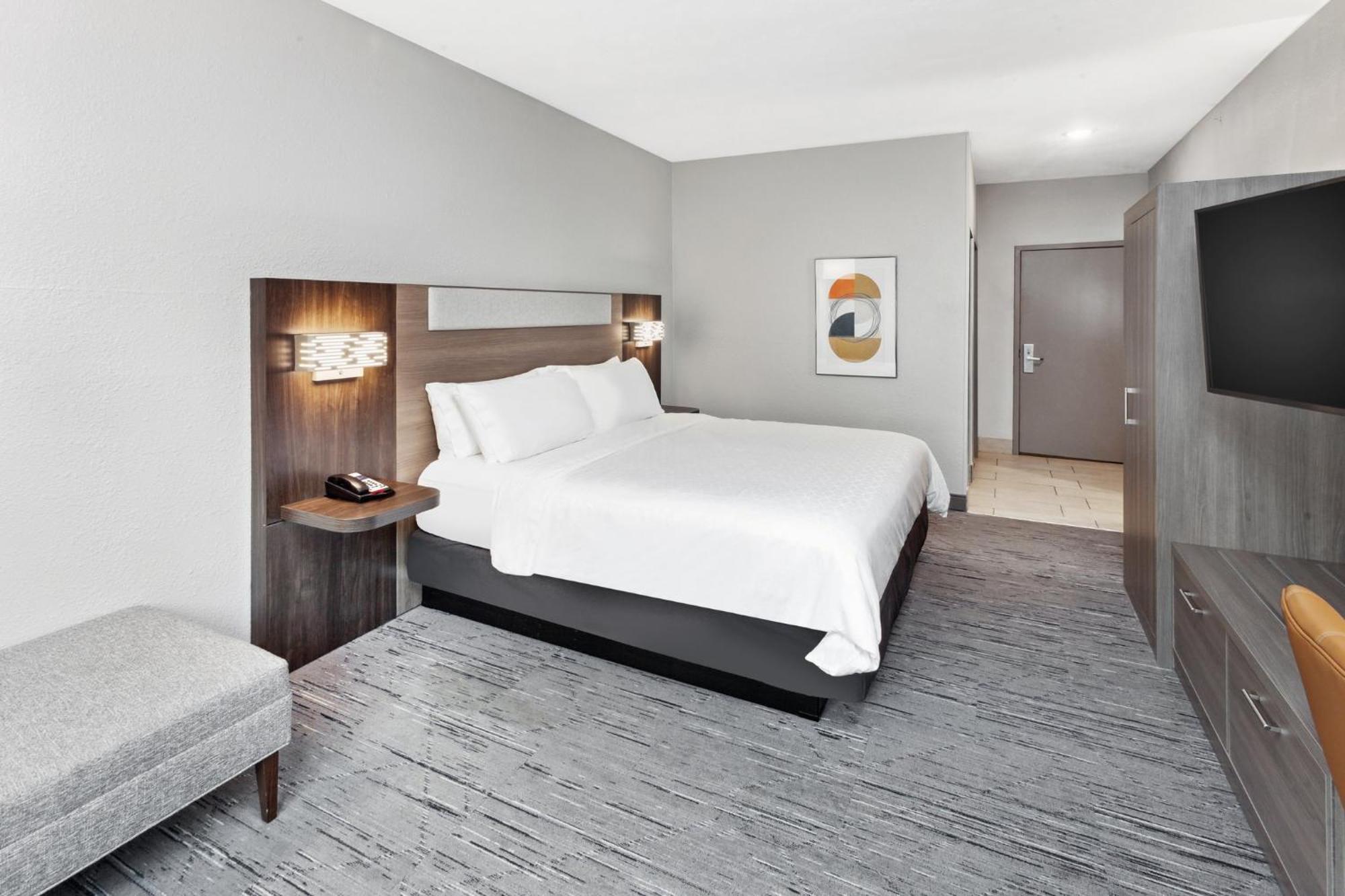 Holiday Inn Express Cleveland Airport - Brook Park By Ihg Eksteriør bilde