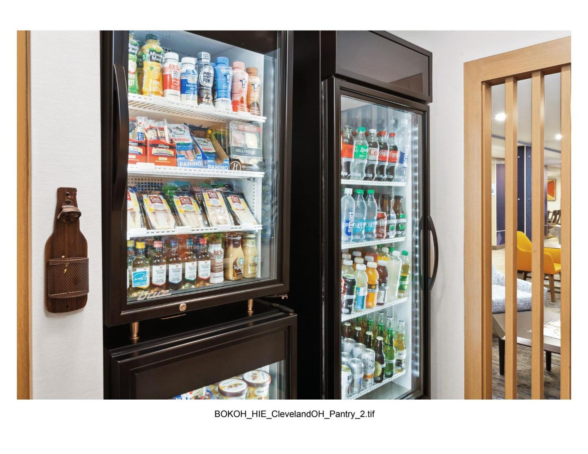 Holiday Inn Express Cleveland Airport - Brook Park By Ihg Eksteriør bilde