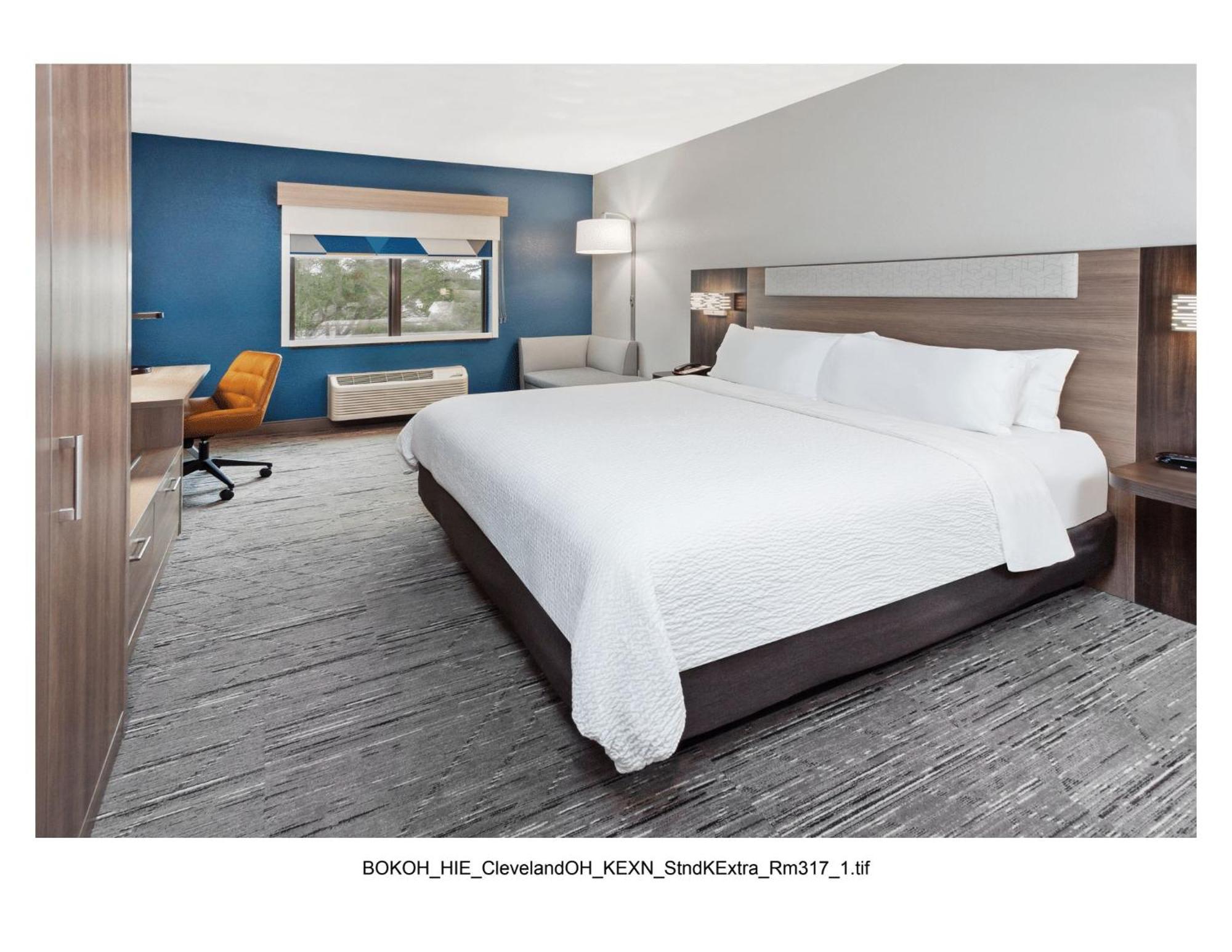 Holiday Inn Express Cleveland Airport - Brook Park By Ihg Eksteriør bilde