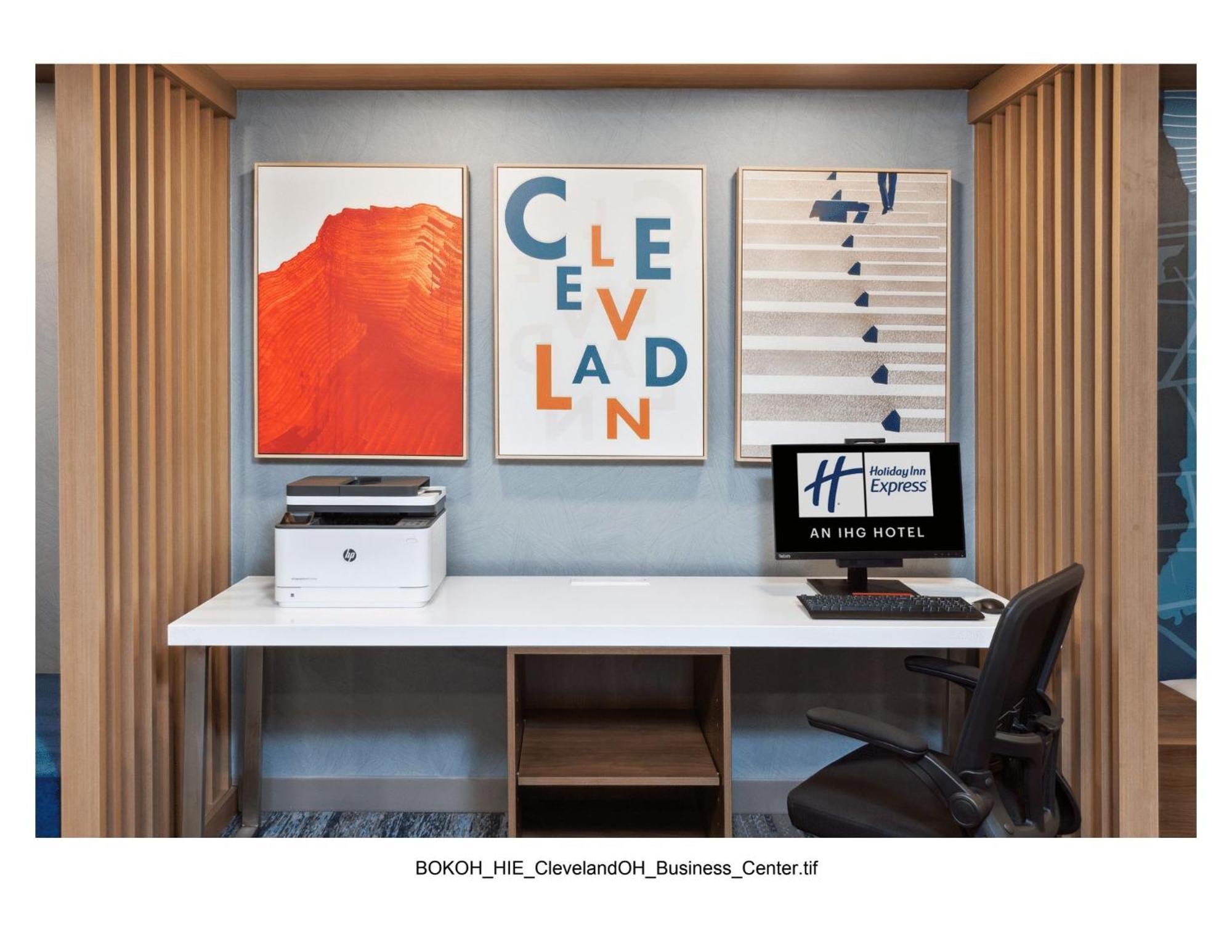 Holiday Inn Express Cleveland Airport - Brook Park By Ihg Eksteriør bilde